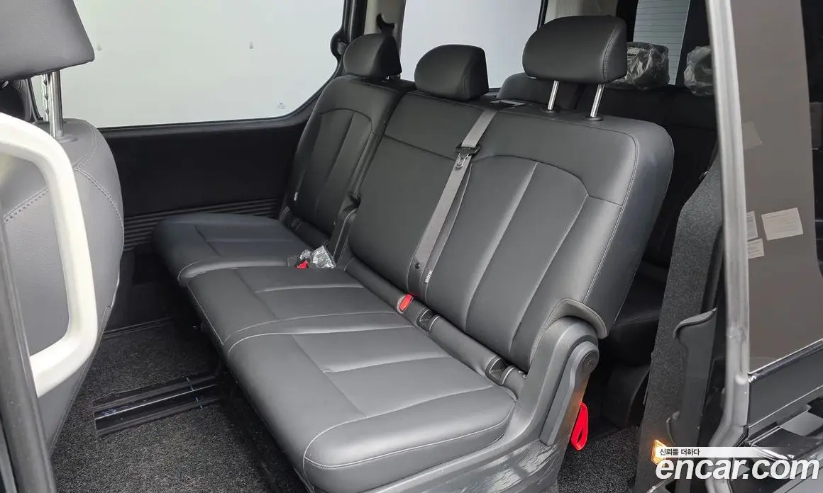 Hyundai Staria 2025 3.5 автомат (гидро), фото 17