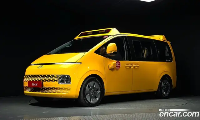 Hyundai Staria, 2025, 12 826 км