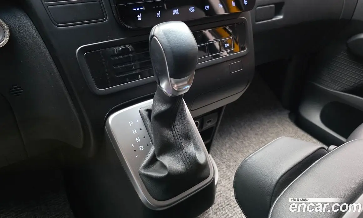 Hyundai Staria 2025 3.5 автомат (гидро), фото 12 Hyundai Staria 2025 3.5 автомат (гидро), фото 12