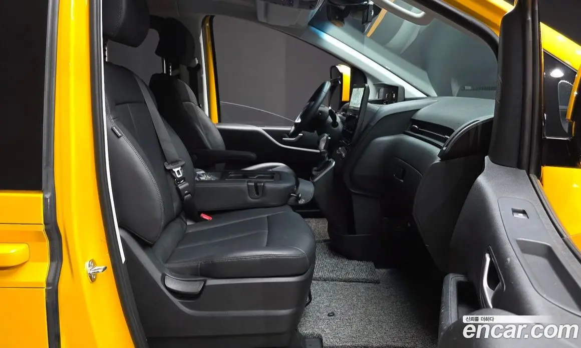 Hyundai Staria 2025 3.5 автомат (гидро), фото 18 Hyundai Staria 2025 3.5 автомат (гидро), фото 18