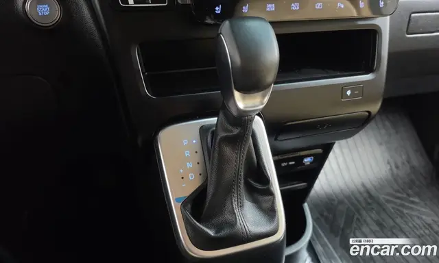 Hyundai Staria 2025 1.6 автомат (гидро), миниатюра 12