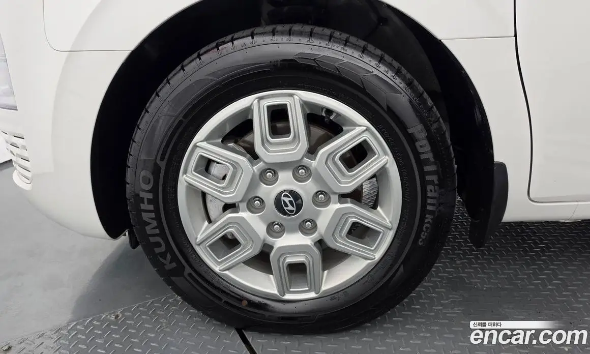 Hyundai Staria 2025 1.6 автомат (гидро), фото 5 Hyundai Staria 2025 1.6 автомат (гидро), фото 5