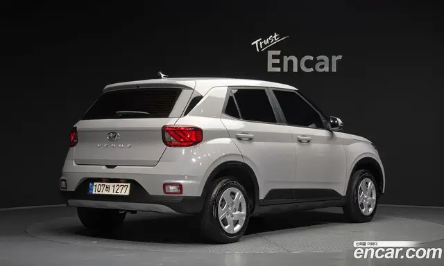 Hyundai Venue 2022 1.6 автомат (гидро), миниатюра 2 Hyundai Venue 2022 1.6 автомат (гидро), миниатюра 2