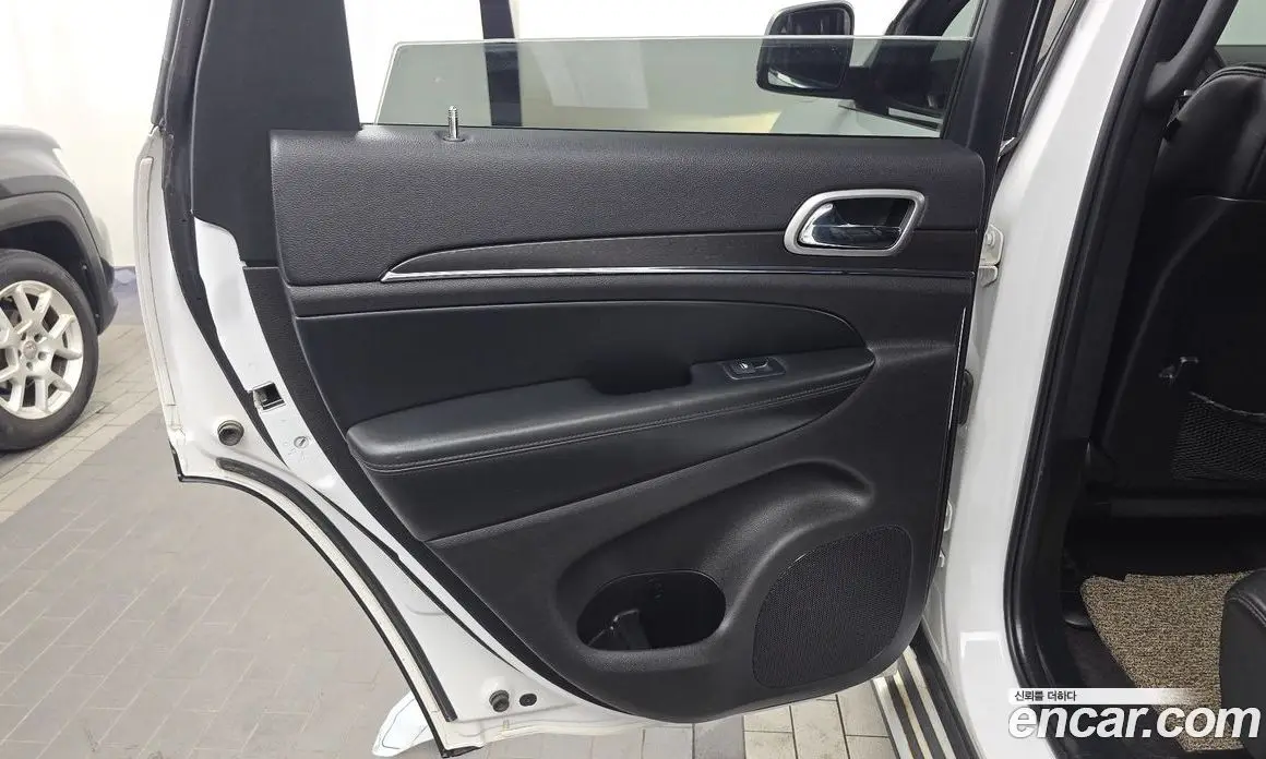 Jeep Cherokee 2017 3.6 автомат (гидро), фото 15 Jeep Cherokee 2017 3.6 автомат (гидро), фото 15