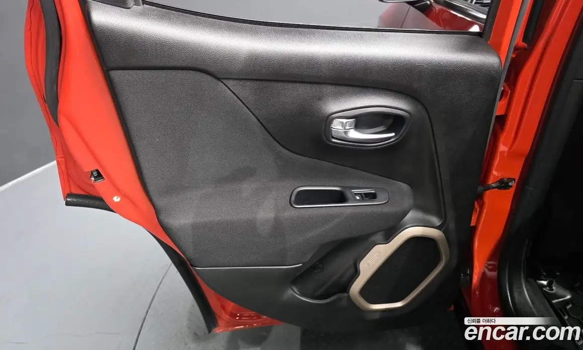 Jeep Renegade 2017 2.4 автомат (гидро), фото 14
