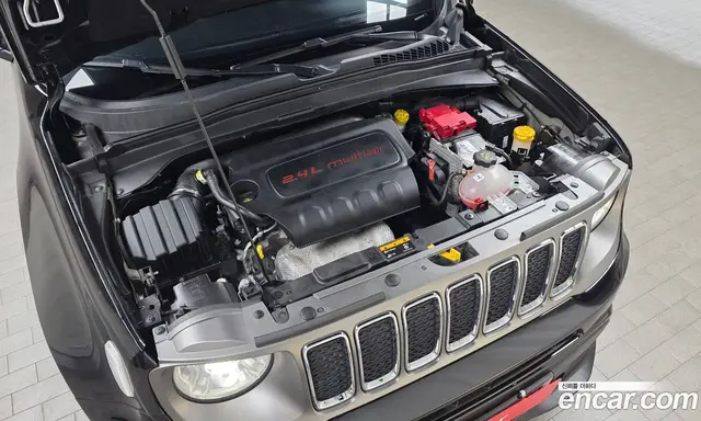 Jeep Renegade 2019 2.4 автомат (гидро), миниатюра 6
