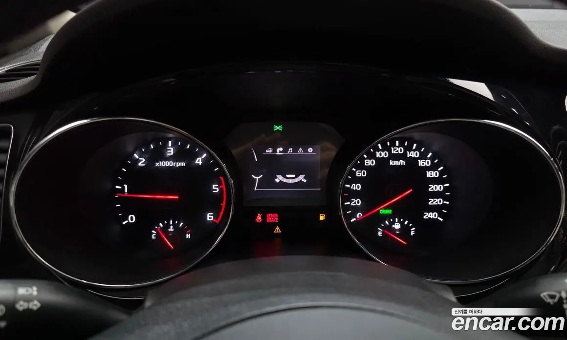 Kia Carnival 2016 2.2 автомат (гидро), фото 11