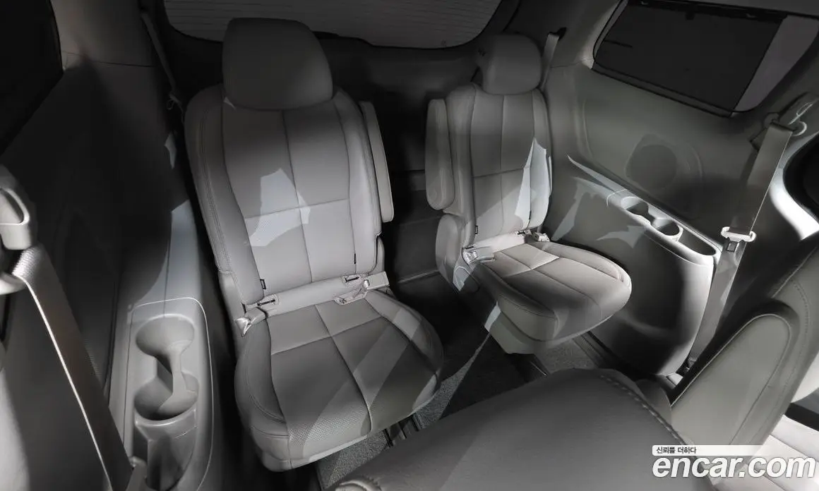 Kia Carnival 2016 2.2 автомат (гидро), фото 16