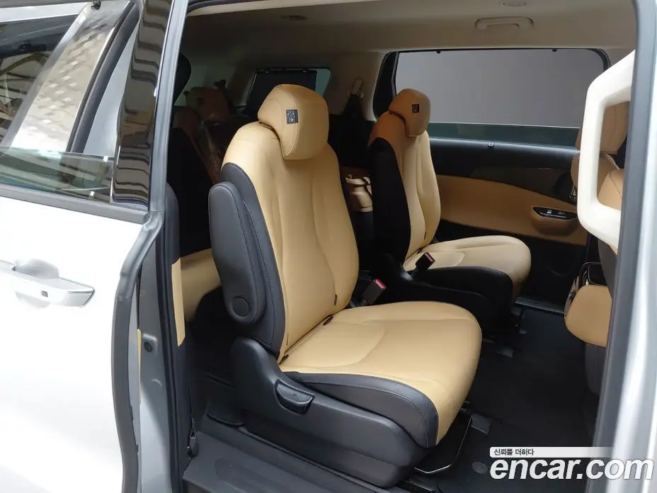 Kia Carnival 2022 3.5 автомат (гидро), фото 17