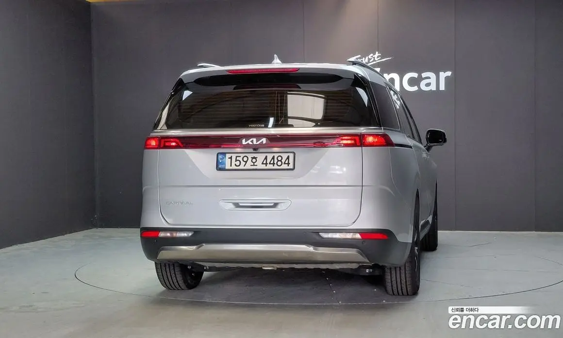 Kia Carnival 2022 3.5 автомат (гидро), фото 4