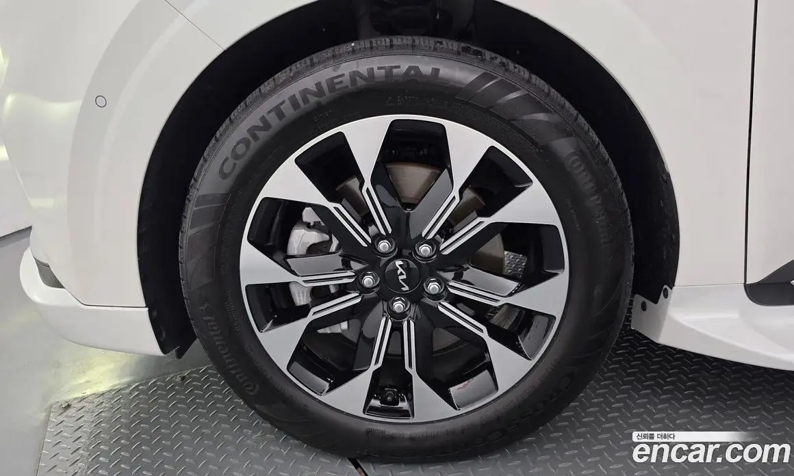 Kia Carnival 2022 3.5 автомат (гидро), фото 5 Kia Carnival 2022 3.5 автомат (гидро), фото 5