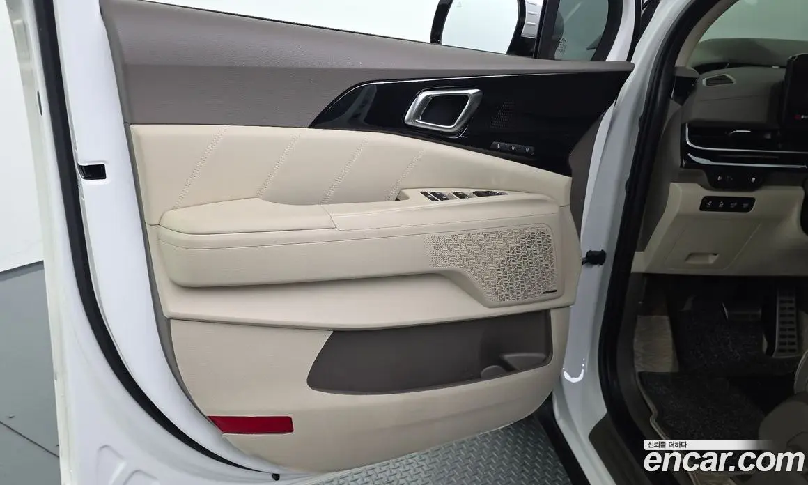 Kia Carnival 2024 3.5 автомат (гидро), фото 14