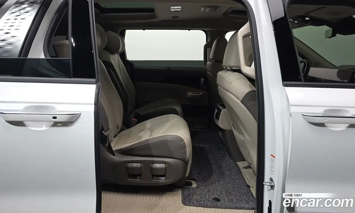 Kia Carnival 2024 3.5 автомат (гидро), фото 18
