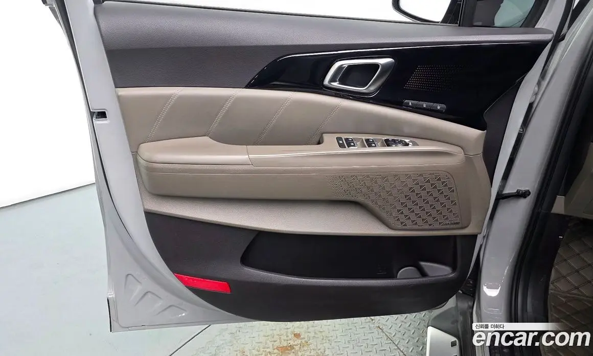 Kia Carnival 2024 3.5 автомат (гидро), фото 15