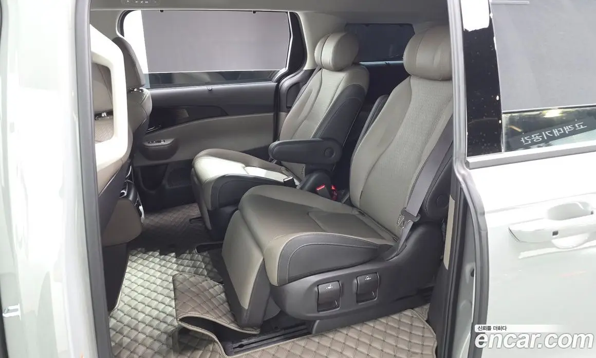 Kia Carnival 2024 3.5 автомат (гидро), фото 18