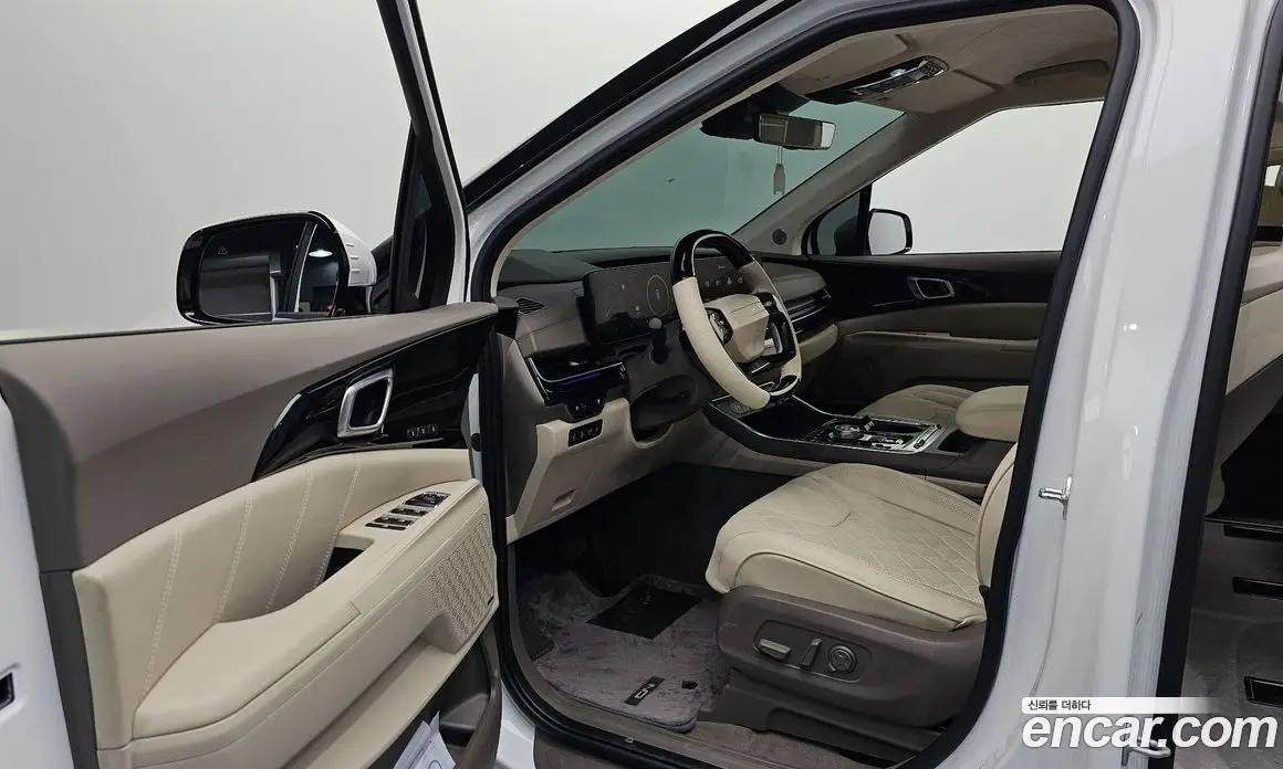 Kia Carnival 2025 3.5 автомат (гидро), фото 13 Kia Carnival 2025 3.5 автомат (гидро), фото 13