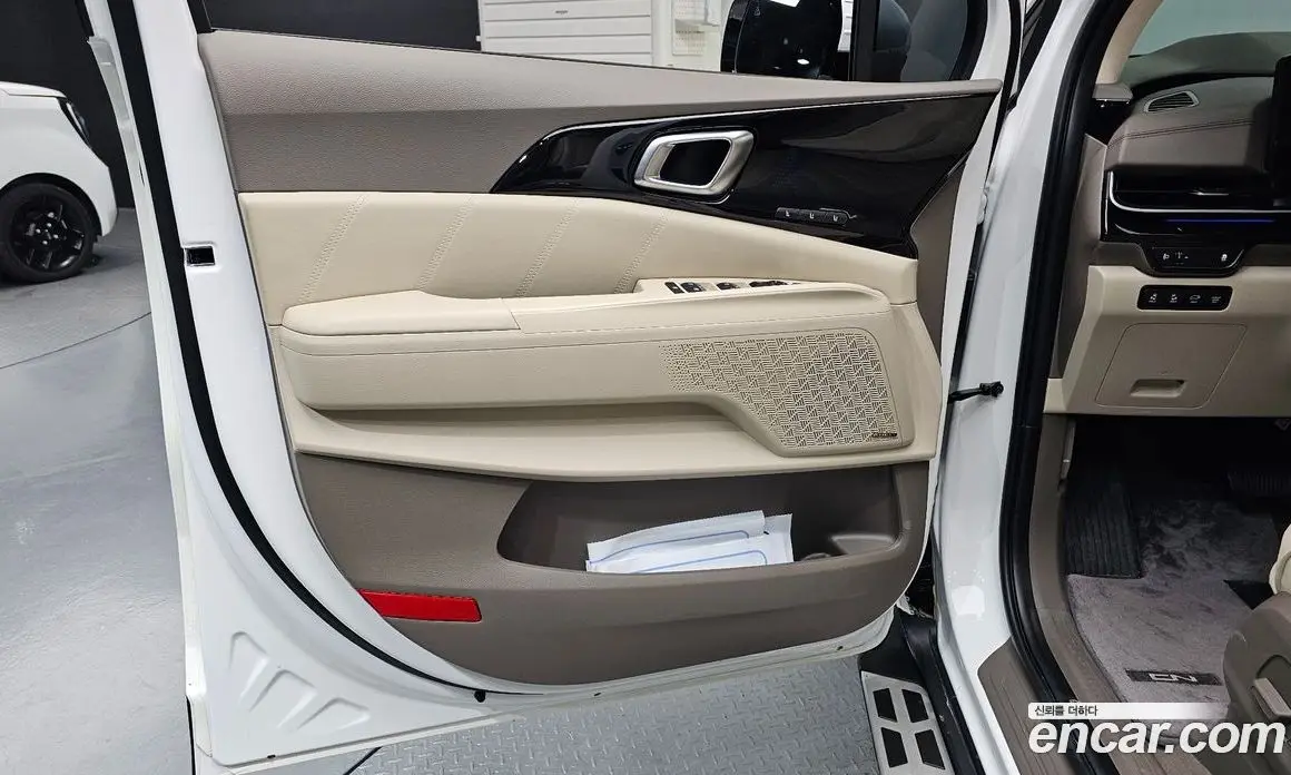 Kia Carnival 2025 3.5 автомат (гидро), фото 14 Kia Carnival 2025 3.5 автомат (гидро), фото 14