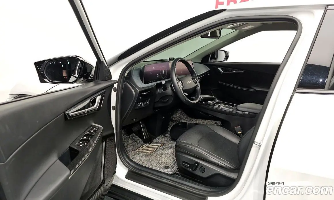 Kia EV6 2023 0.1 автомат (гидро), фото 13 Kia EV6 2023 0.1 автомат (гидро), фото 13