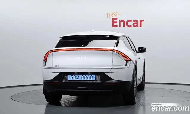 Kia EV6 2023 0.1 автомат (гидро), миниатюра 4 Kia EV6 2023 0.1 автомат (гидро), миниатюра 4
