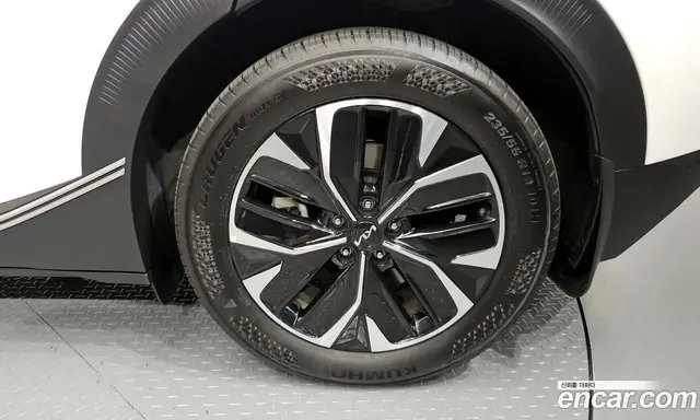 Kia EV6 2023 0.1 автомат (гидро), миниатюра 7 Kia EV6 2023 0.1 автомат (гидро), миниатюра 7