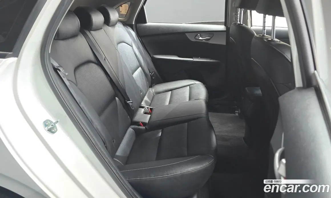 Kia K3 2022 1.6 автомат (гидро), фото 17