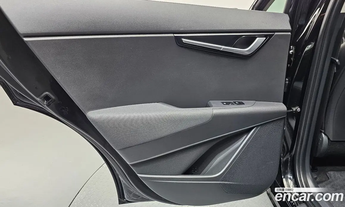 Kia Niro 2022 0.2 автомат (гидро), фото 15 Kia Niro 2022 0.2 автомат (гидро), фото 15