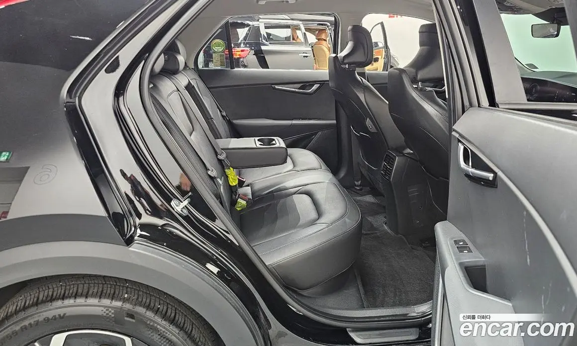 Kia Niro 2022 0.2 автомат (гидро), фото 17 Kia Niro 2022 0.2 автомат (гидро), фото 17