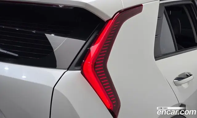 Kia Niro 2022 0.2 автомат (гидро), миниатюра 8