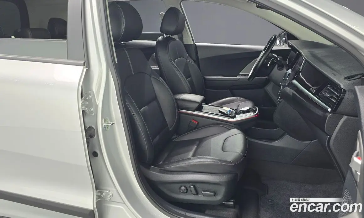 Kia Niro 2022 0.2 автомат (гидро), фото 15 Kia Niro 2022 0.2 автомат (гидро), фото 15