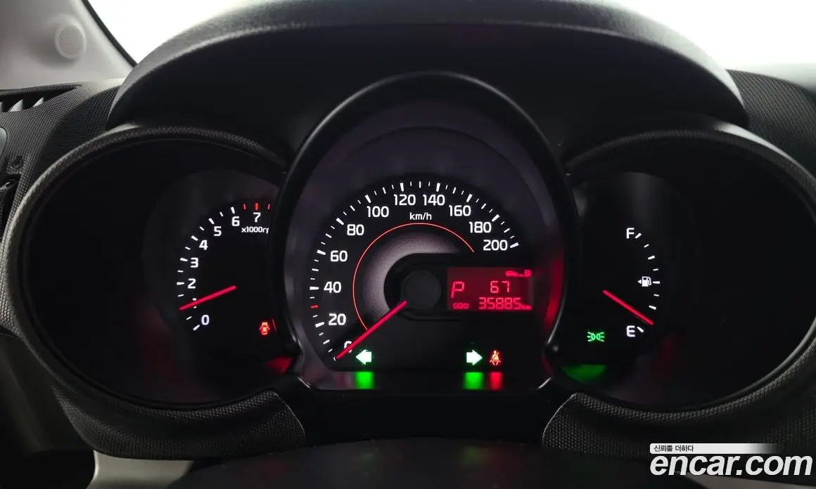 Kia Ray 2018 1.0 автомат (гидро), фото 11