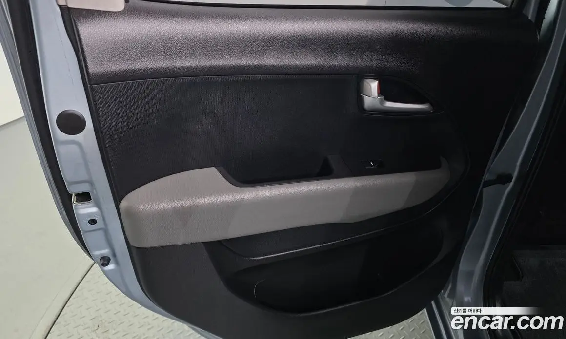 Kia Ray 2018 1.0 автомат (гидро), фото 15
