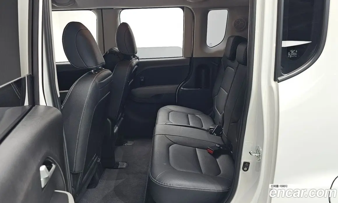Kia Ray 2023 1.0 автомат (гидро), фото 15