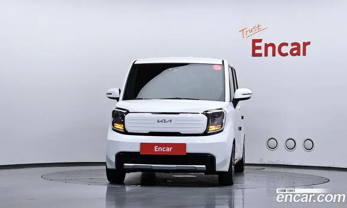Kia Ray 2023 1.0 автомат (гидро), фото 3
