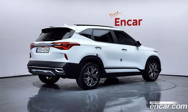 Kia Seltos, 2022, 14 895 км