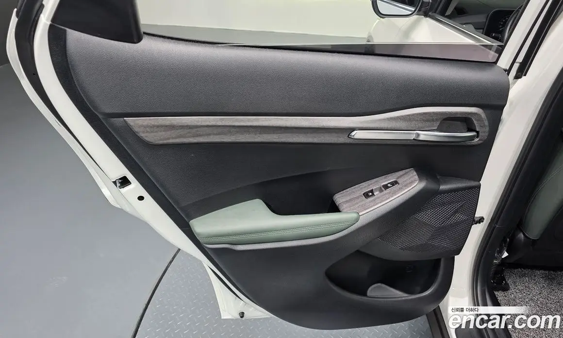Kia Seltos 2024 1.6 автомат (гидро), фото 14 Kia Seltos 2024 1.6 автомат (гидро), фото 14