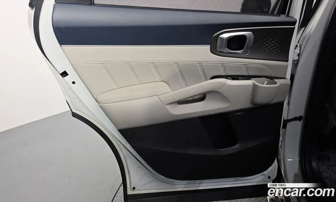 Kia Sorento 2024 1.6 автомат (гидро), фото 15 Kia Sorento 2024 1.6 автомат (гидро), фото 15