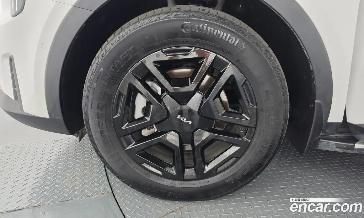 Kia Sorento 2024 1.6 автомат (гидро), фото 5 Kia Sorento 2024 1.6 автомат (гидро), фото 5