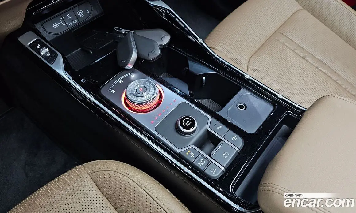 Kia Sorento 2025 1.6 автомат (гидро), фото 12 Kia Sorento 2025 1.6 автомат (гидро), фото 12