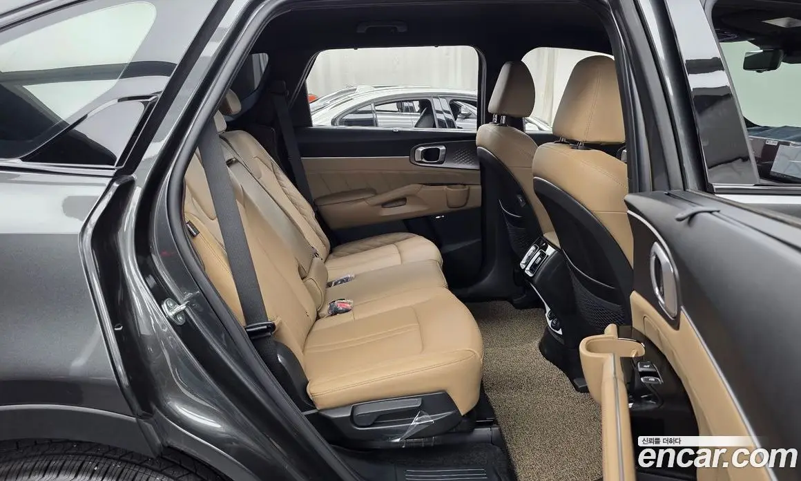 Kia Sorento 2025 2.5 автомат (гидро), фото 12 Kia Sorento 2025 2.5 автомат (гидро), фото 12