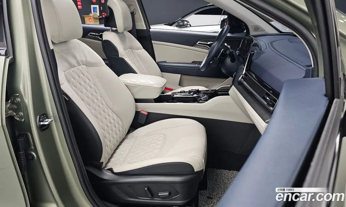 Kia Sportage 2023 2.0 автомат (гидро), фото 16 Kia Sportage 2023 2.0 автомат (гидро), фото 16