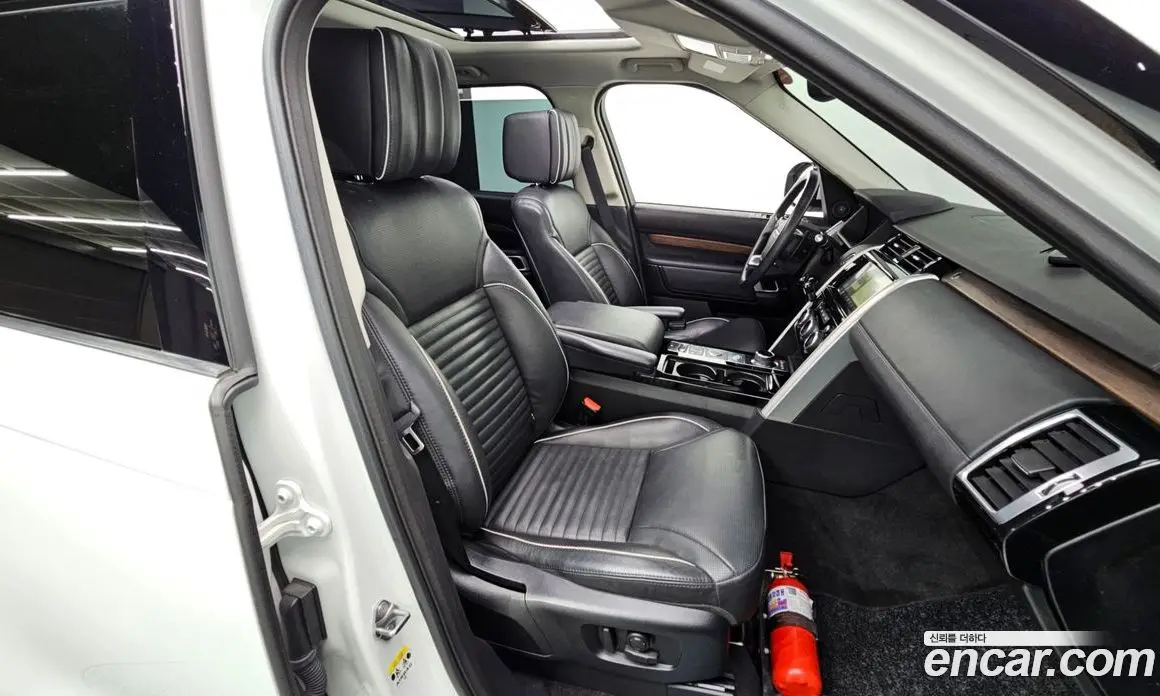 Land Rover Discovery 2018 3.0 автомат (гидро), фото 16 Land Rover Discovery 2018 3.0 автомат (гидро), фото 16