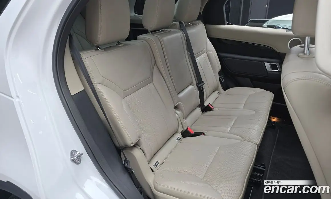 Land Rover Discovery 2019 3.0 автомат (гидро), фото 18