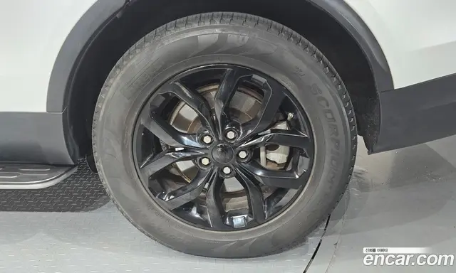 Land Rover Discovery 2019 3.0 автомат (гидро), миниатюра 7