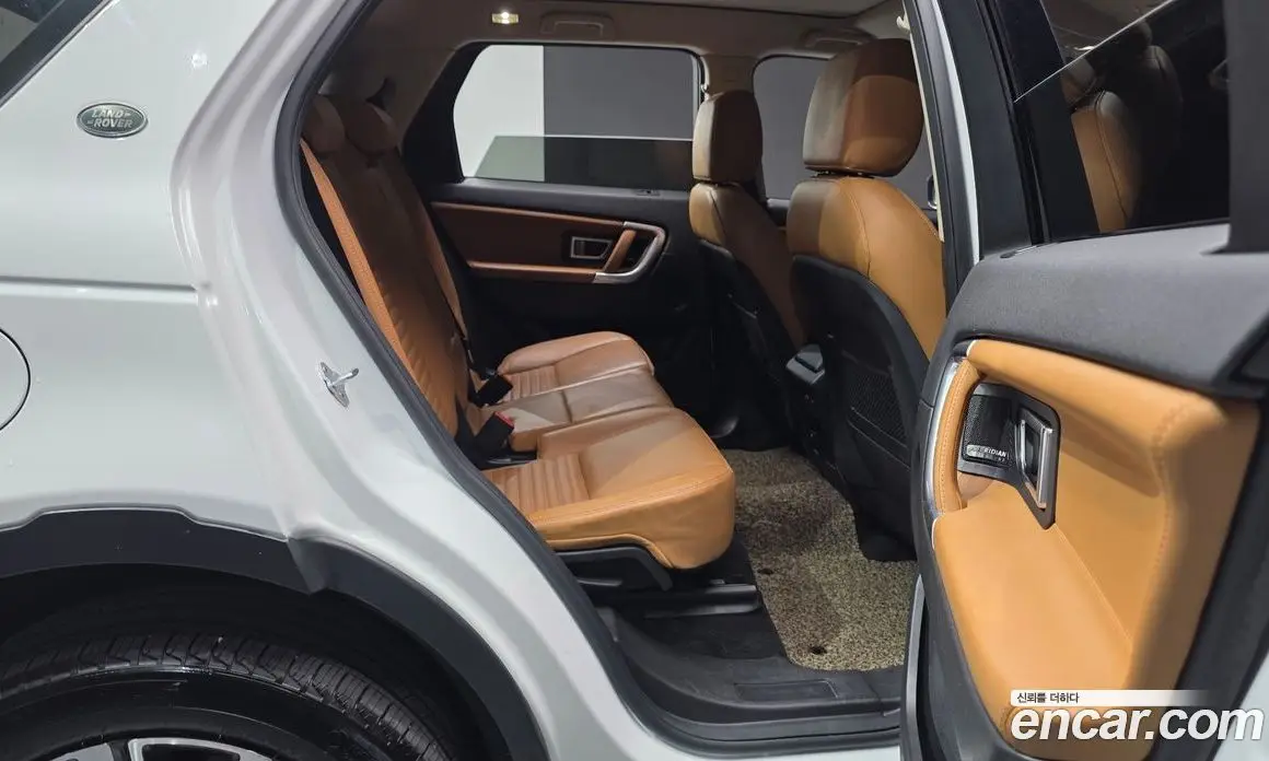 Land Rover Discovery Sport 2017 2.0 автомат (гидро), фото 18