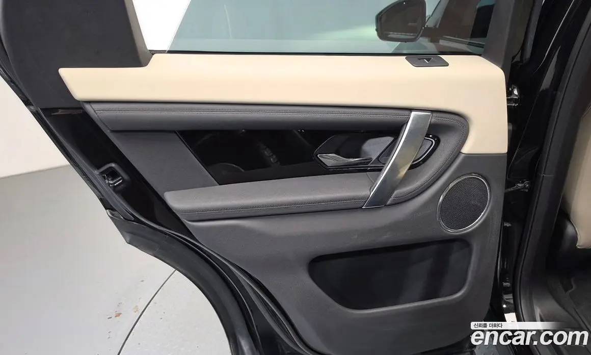Land Rover Discovery Sport 2025 2.0 автомат (гидро), фото 14