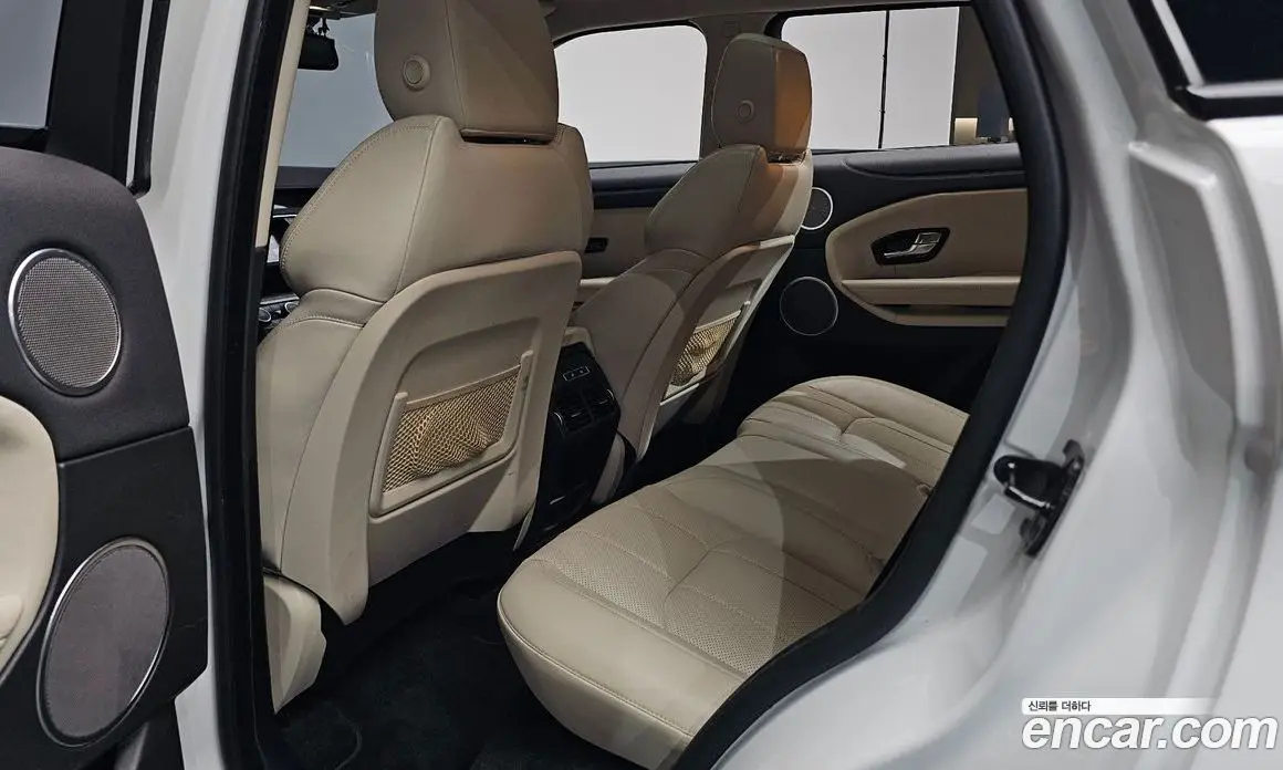 Land Rover Range Rover Evoque 2015 2.0 автомат (гидро), фото 16 Land Rover Range Rover Evoque 2015 2.0 автомат (гидро), фото 16
