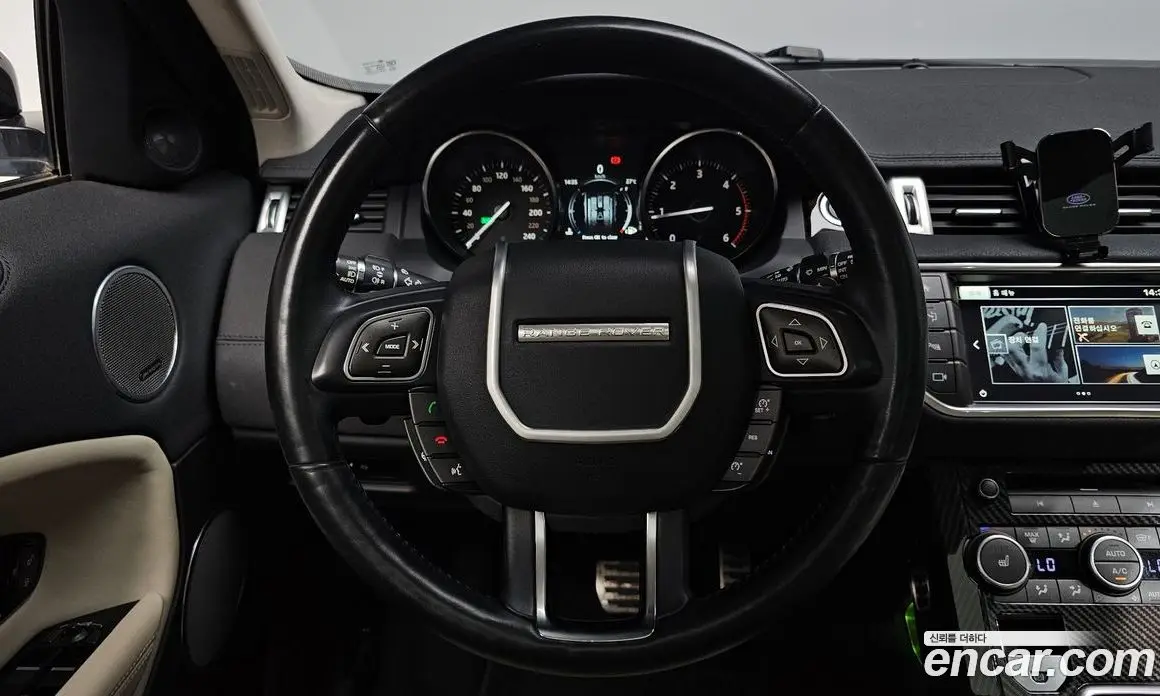 Land Rover Range Rover Evoque 2015 2.0 автомат (гидро), фото 19 Land Rover Range Rover Evoque 2015 2.0 автомат (гидро), фото 19