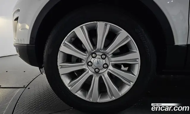 Land Rover Range Rover Evoque 2015 2.0 автомат (гидро), миниатюра 5 Land Rover Range Rover Evoque 2015 2.0 автомат (гидро), миниатюра 5