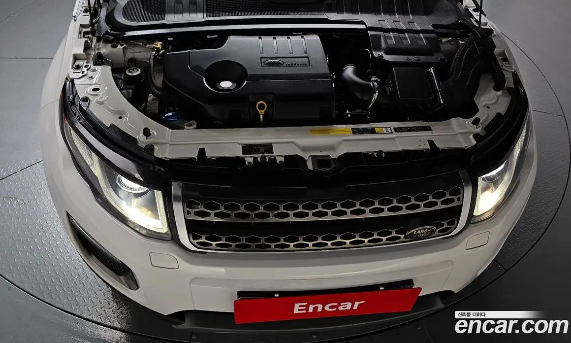 Land Rover Range Rover Evoque 2015 2.0 автомат (гидро), фото 6 Land Rover Range Rover Evoque 2015 2.0 автомат (гидро), фото 6