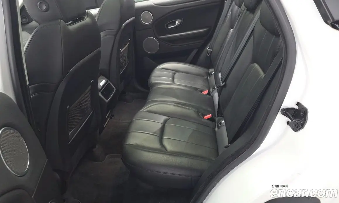 Land Rover Range Rover Evoque 2018 2.0 автомат (гидро), фото 18 Land Rover Range Rover Evoque 2018 2.0 автомат (гидро), фото 18